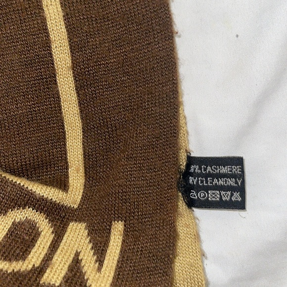 LOUIS VUITTON SCARF - Picture 4 of 4